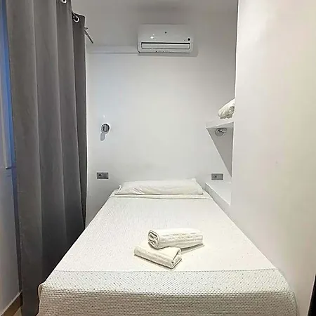 Ibiza Hotel *